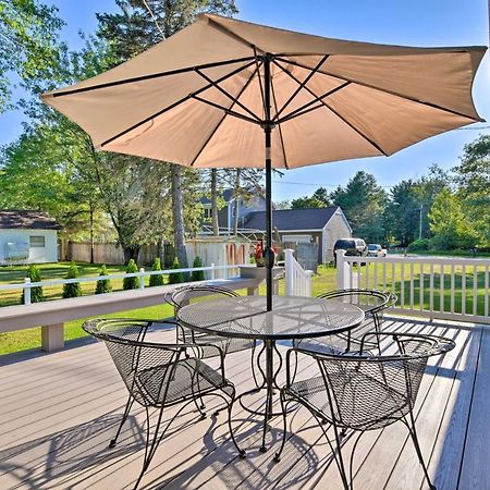 Lake Huron House With Grill And Beach Access! East Tawas Exterior photo